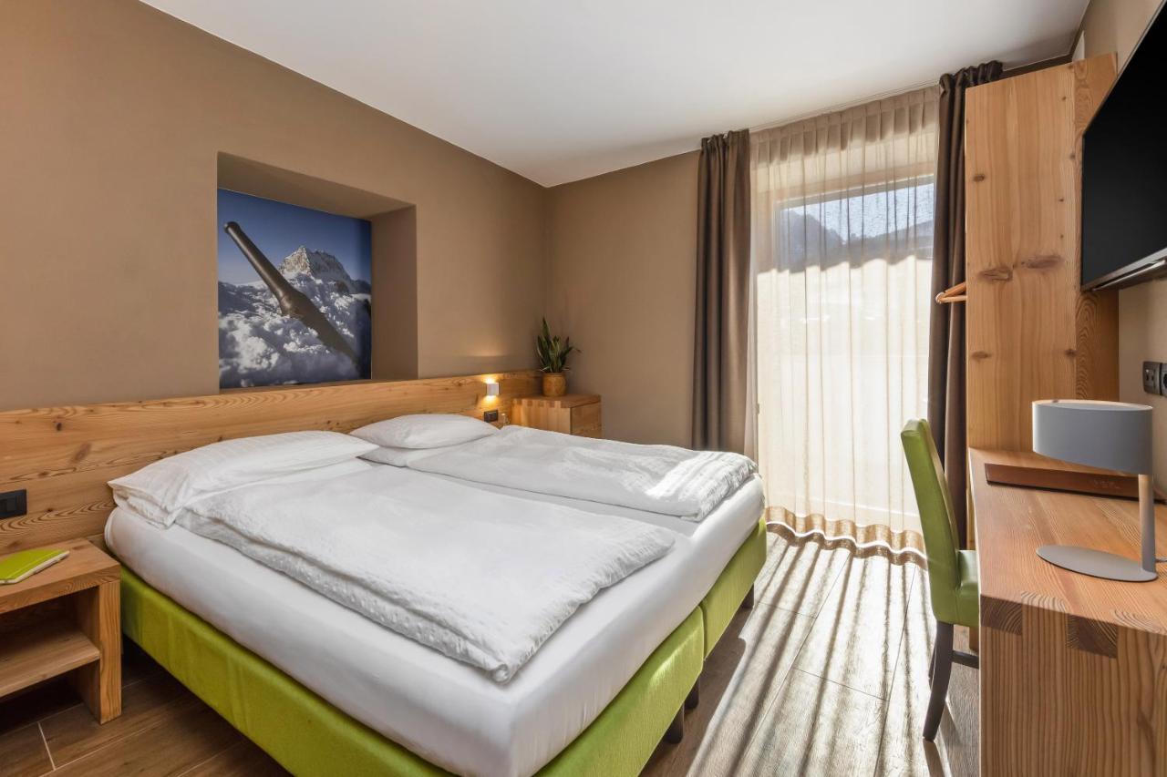 Hotel Vittoria - Ricarica L'Anima Dimaro Luaran gambar