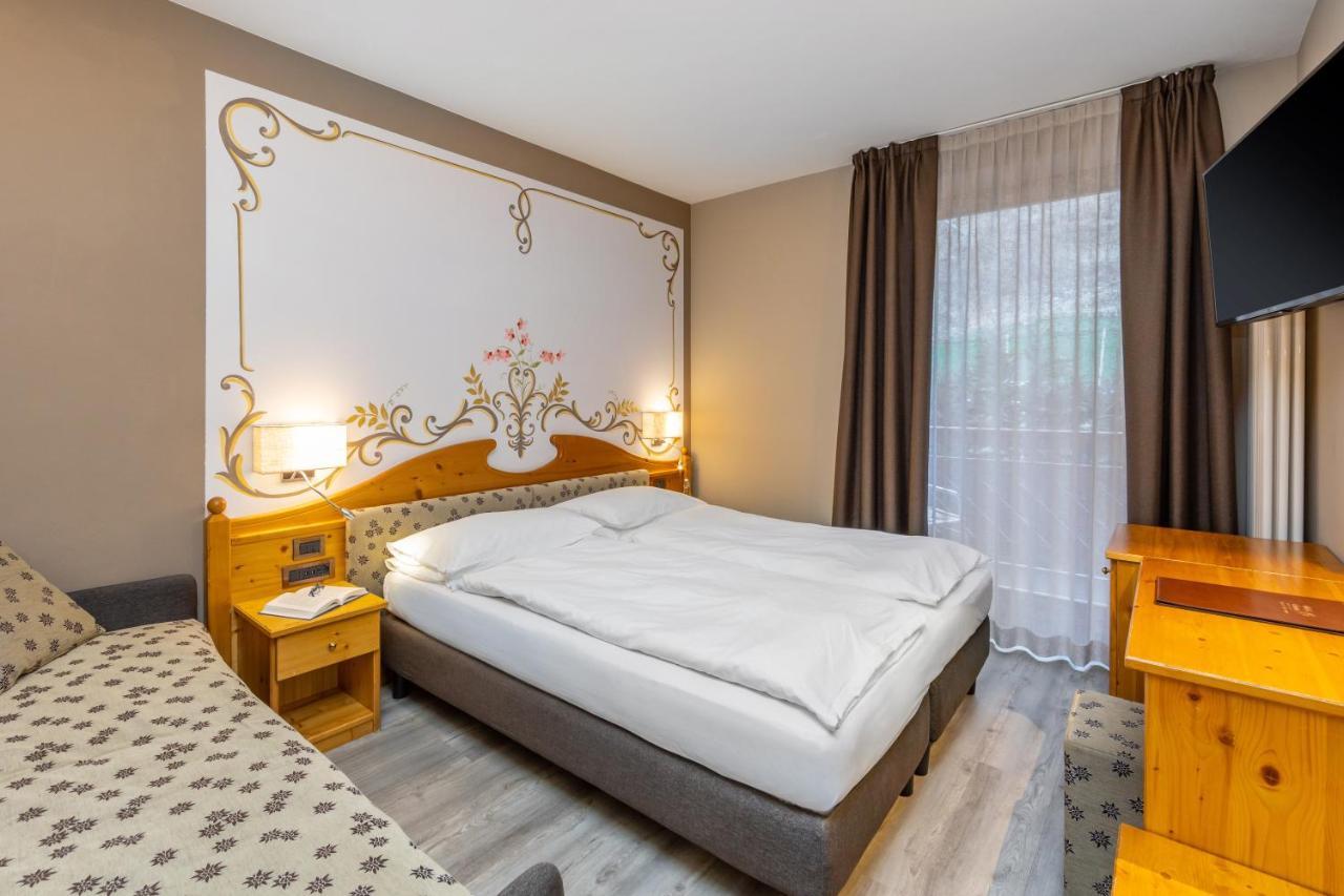 Hotel Vittoria - Ricarica L'Anima Dimaro Luaran gambar