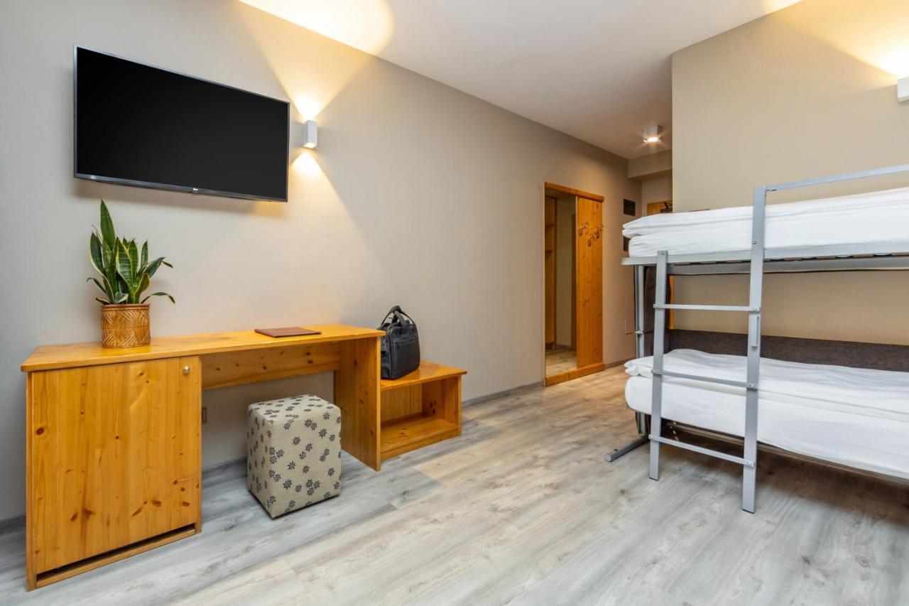 Hotel Vittoria - Ricarica L'Anima Dimaro Luaran gambar