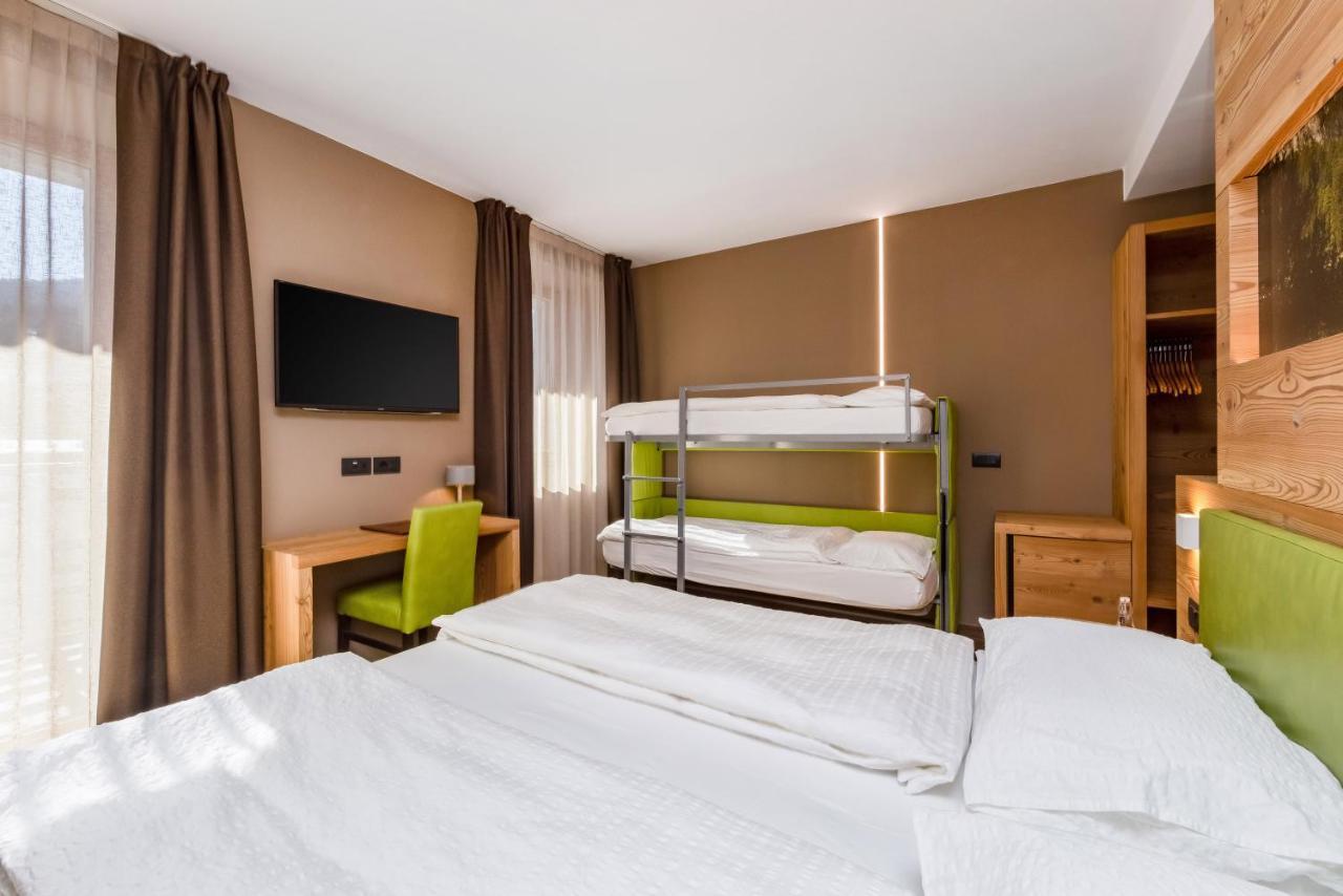 Hotel Vittoria - Ricarica L'Anima Dimaro Luaran gambar